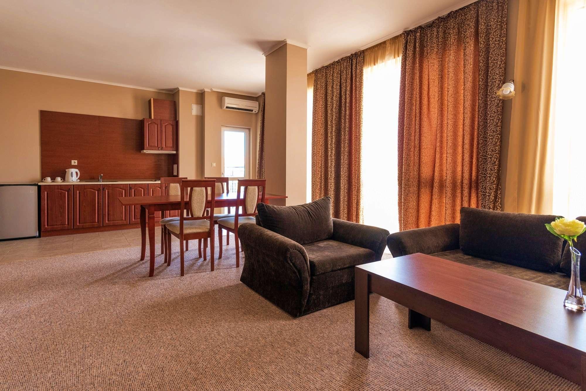 Festa Pomorie Resort Luaran gambar